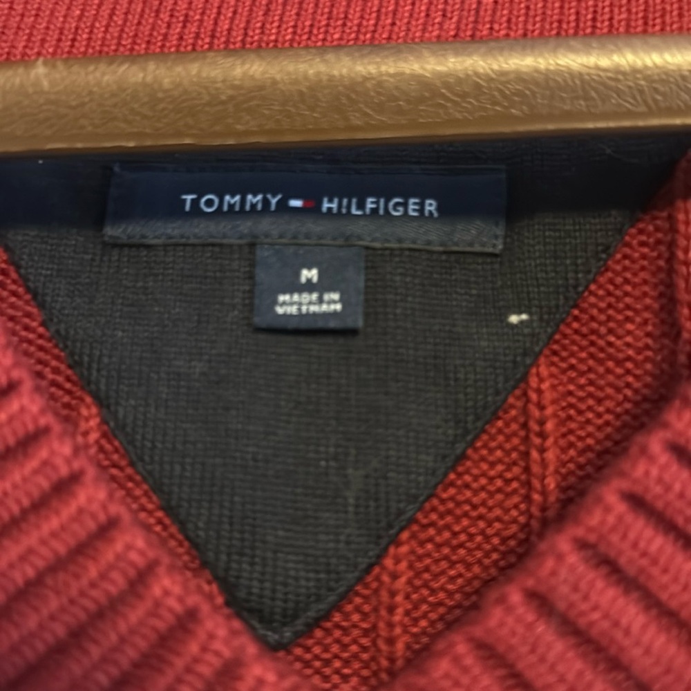 Tommy Hilfiger V Neck Sweater - M - Picture 3 of 3